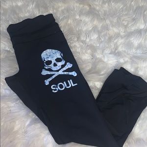 Lululemon soulcycle skull leggings 19”